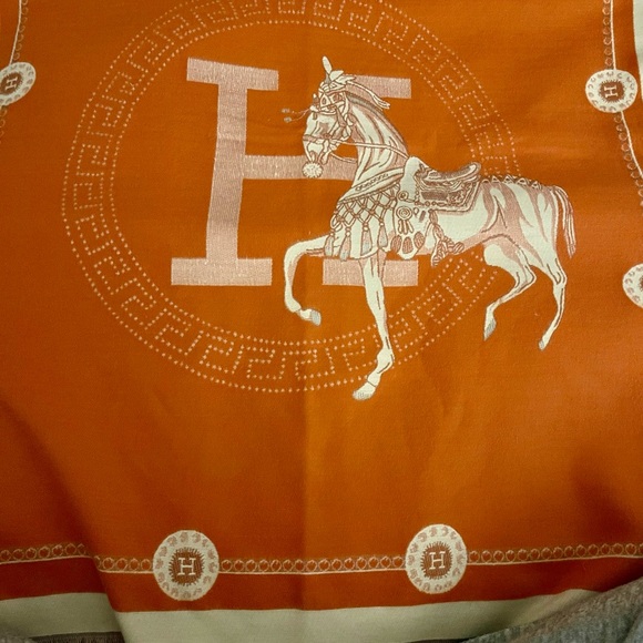 Cashmere H Orange and White Scarf w/ light Pink and Horse - Picture 3 of 3